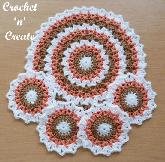 crochet mat and coaster