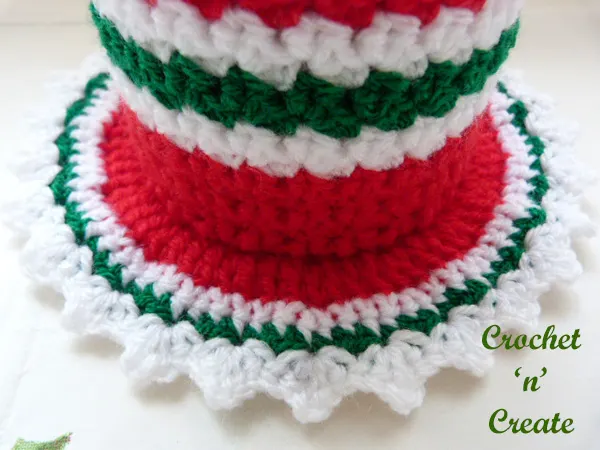 Free crochet christmas coaster mug cosy pattern