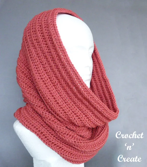 Free ribbed hooded cowl crochet pattern