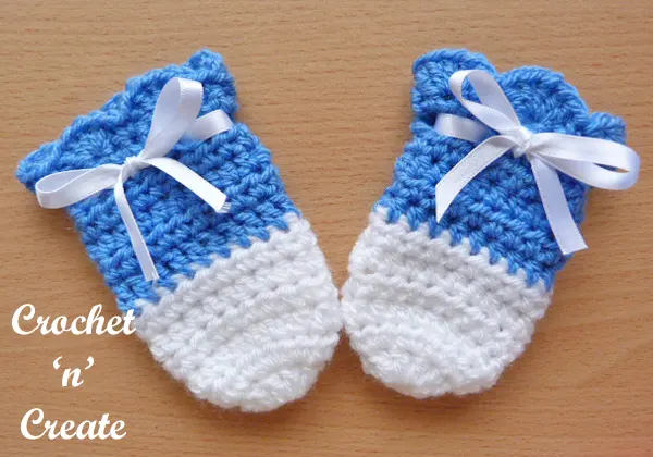 Cutie baby mitts crochet pattern