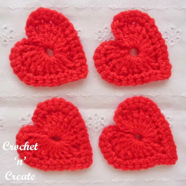 love heart motif free crochet pattern