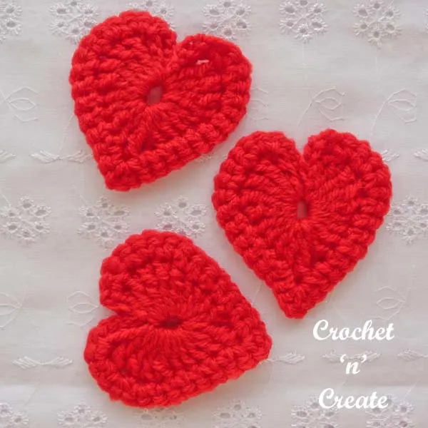 crochet love heart motif pattern