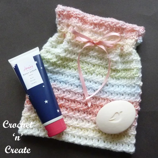 Travel sponge bag free crochet pattern