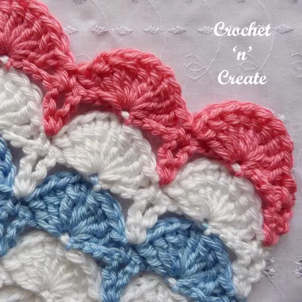 Crochet peacock fan stitch