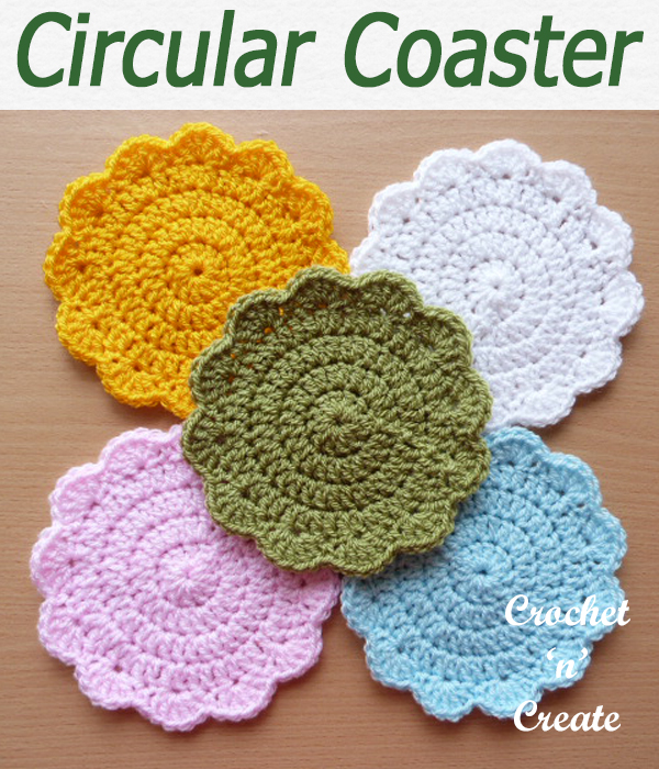 Circular coaster designed in basic crochet stitches, use this free crochet pattern for outdoor living as well as your dining area. CLICK and scroll down the page for the pattern. | #crochetforthehome #crochetcoaster #crochetdining #crochetncreate #crochet #crochetpattern #freecrochetpattern #easypattern #freepattern #forbeginners #diy #crafts #crochetaddict #followforcrochet