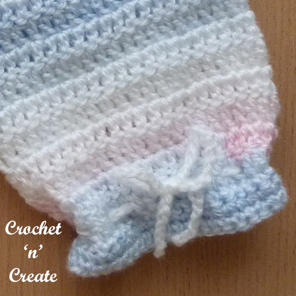 Easy Peasy Bonnet-Pants - Free Baby Crochet Pattern - Crochet 'n' Create