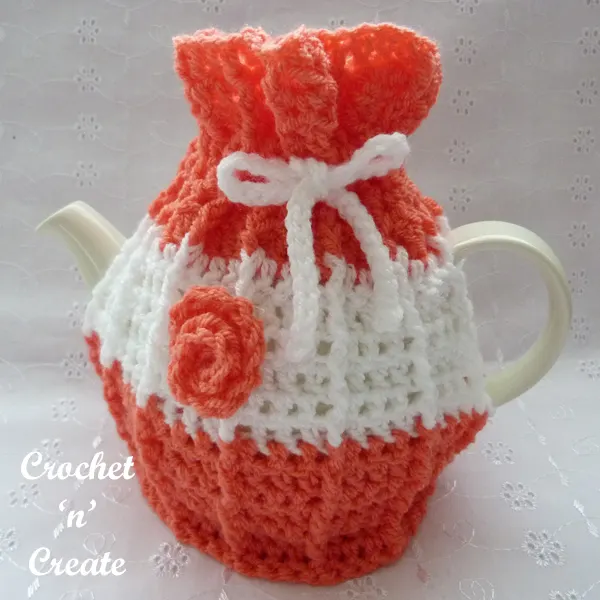 rose tea cosy