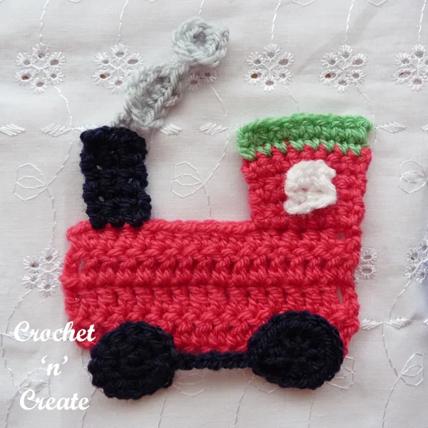 crochet choo choo motif