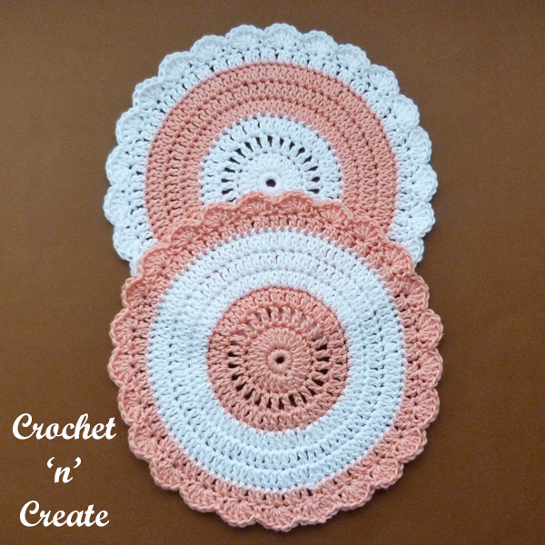 crochet shell edge mat