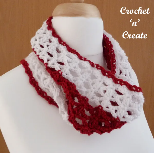 lacy cluster cowl