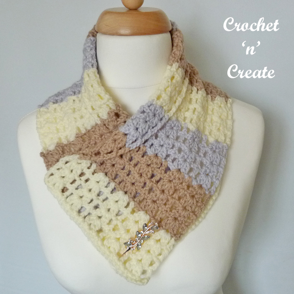 crochet open cluster cowl pattern