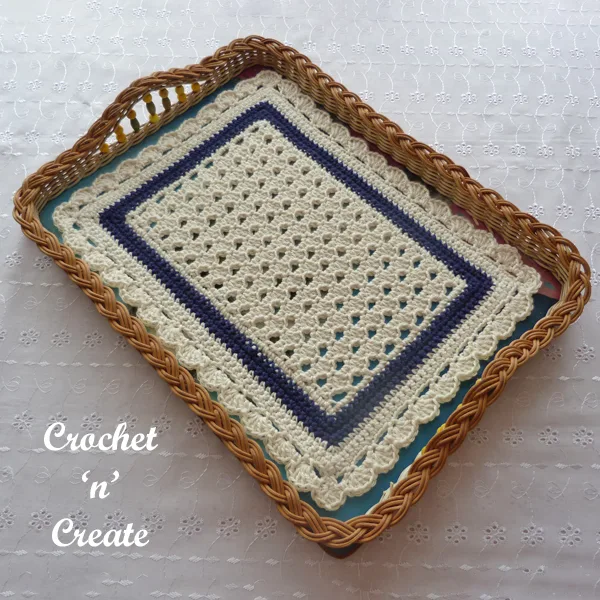 navy-cream tray mat