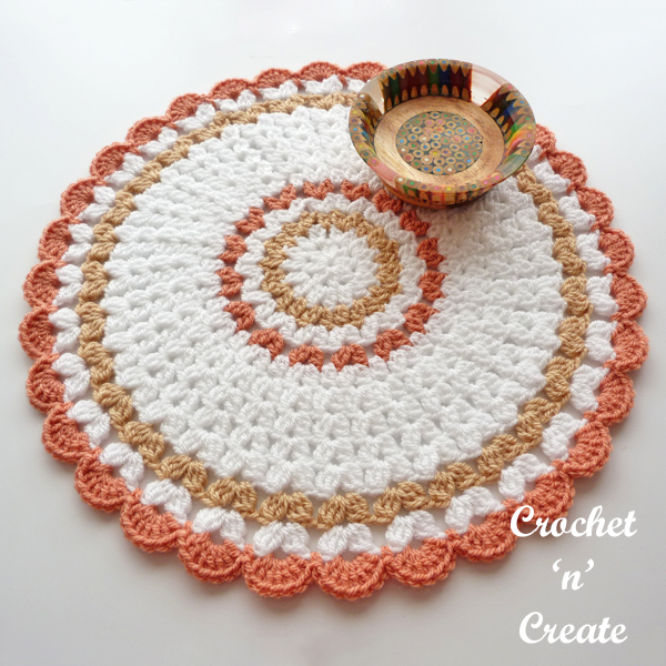 crochet cluster doily mat