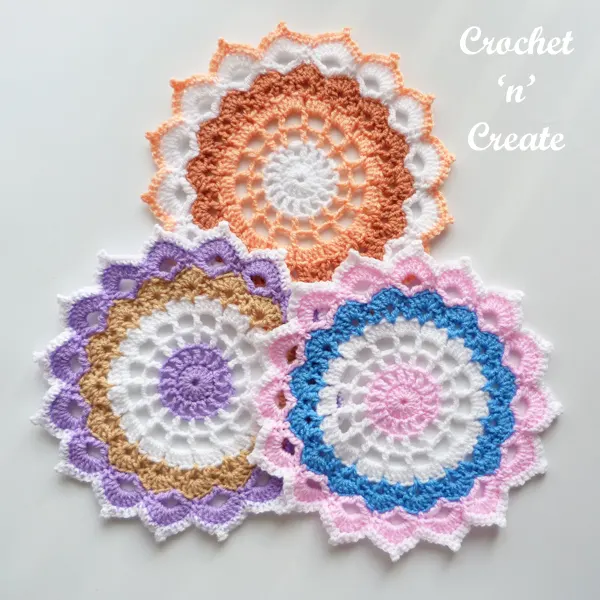 trio doilies