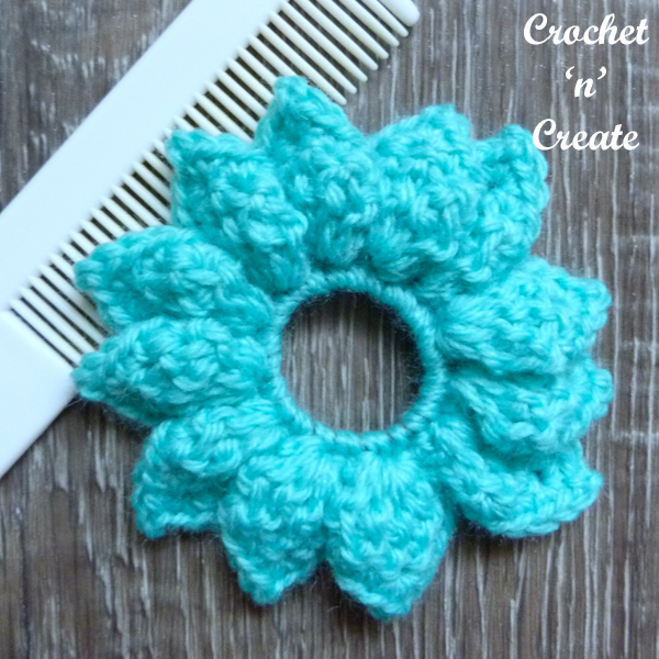 crochet folded leaf scrunchie