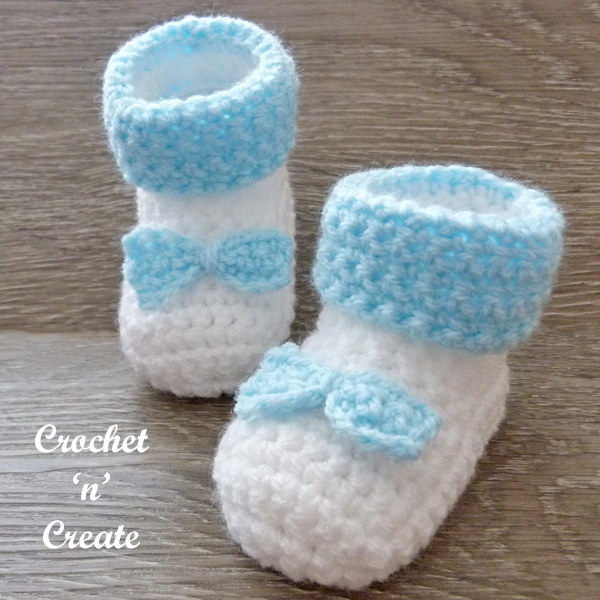 baby cozy booties