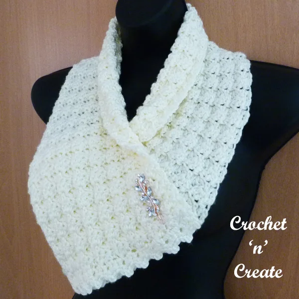 puffed shells crochet cowl