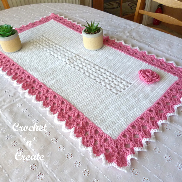 rose table centre runner